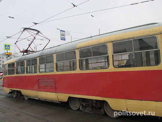 В Екатеринбурге отменяют более 100 маршрутов общественного транспорта