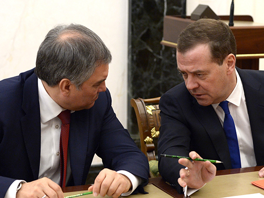 Володин против Медведева: что значит публичный спор спикера и премьера