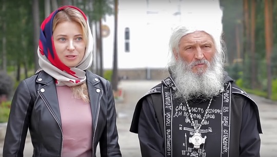 «Не слушайте Навального, ходите в храмы»: Поклонская с духовником записали обращение к россиянам