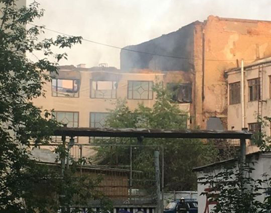 В Екатеринбурге горел памятник конструктивизма на Уралмаше