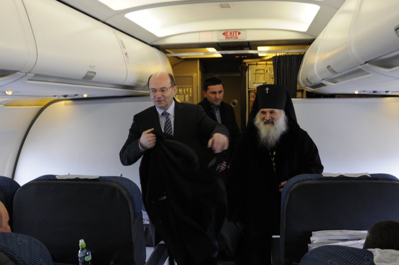 Александр Мишарин улетел в Израиль на арендованном самолете