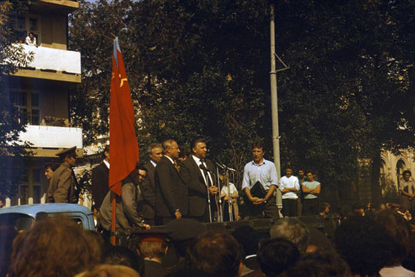 Екатеринбург в августе 1991: Россель поддерживает Ельцина (сенсационный фоторепортаж)