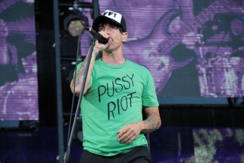 Red Hot Chili Peppers написали письма Pussy Riot
