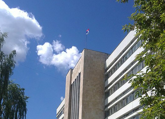 Академия госслужбы перевернула российский флаг