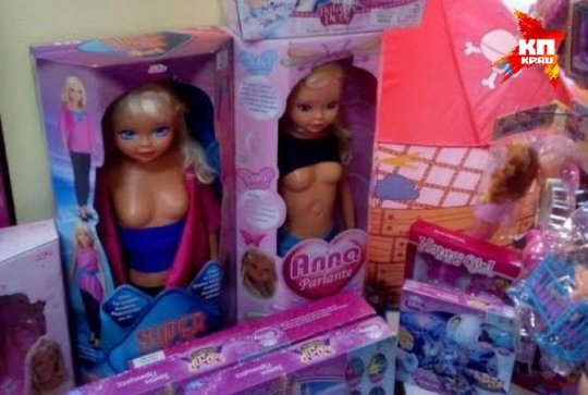 На Урале требуют запретить продажу кукол с женской грудью