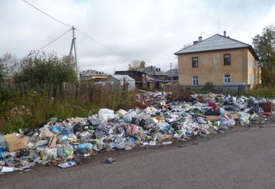 На мэрию свердловского города подали в суд за мусор