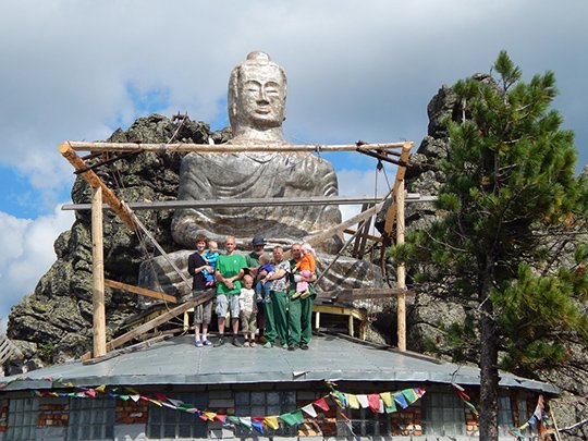 На горе Качканар поставили огромную статую Будды