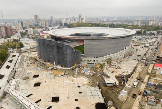 Медведев перенес срок сдачи Центрального стадиона в Екатеринбурге