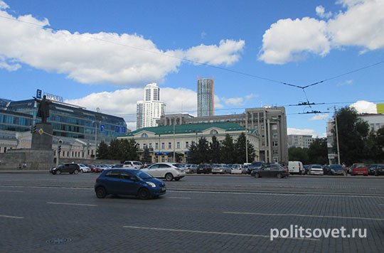 Власти Екатеринбурга вновь пообещали переформатировать площадь 1905 года