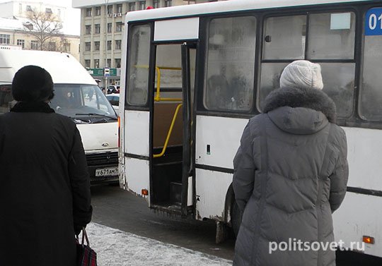 Власти Екатеринбурга пообещали не отменять маршрут 011