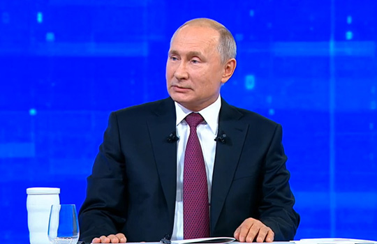 Кадр из трансляции «прямой линии» с президентом РФ Владимиром Путиным