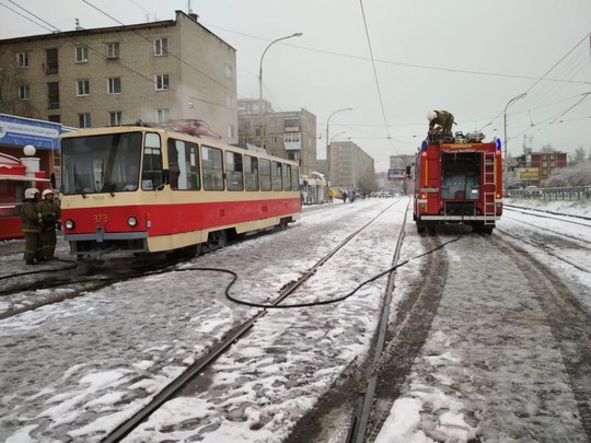 В Екатеринбурге загорелся трамвай с пассажирами