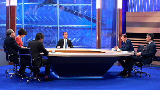 Медведев ответит на вопросы телеканалов «Спас» и «Карусель»