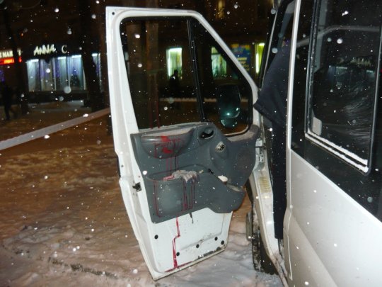 В Екатеринбурге на остановке застрелили водителя микроавтобуса