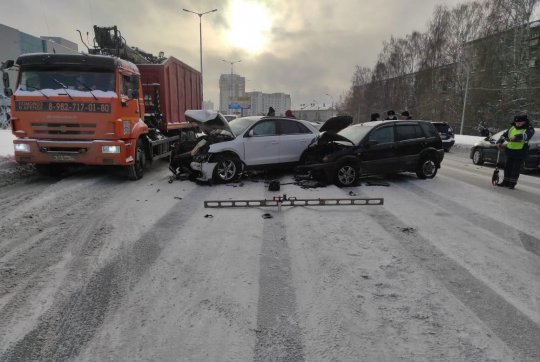 ГИБДД заявила об «очень низком» качестве уборки снега в Екатеринбурге