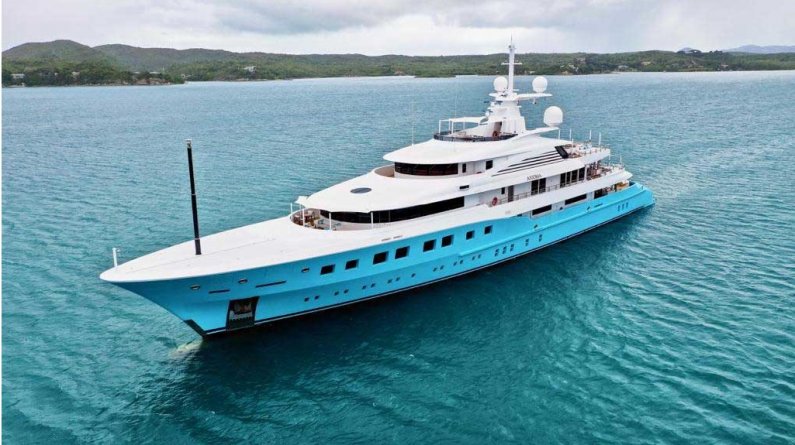 Конфискованную яхту миллиардера Пумпянского продали за 37 миллионов долларов