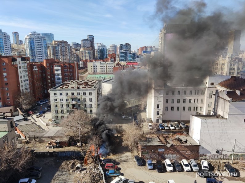 В Екатеринбурге произошел пожар на месте будущей «башни Дацюка»