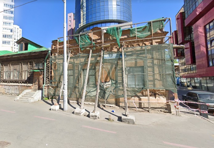 В полуразрушенном особняке в центре Екатеринбурга хотят открыть ресторан