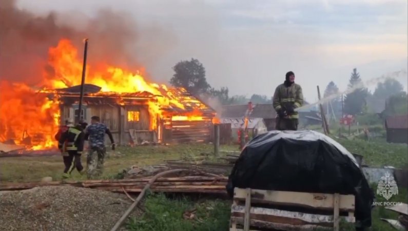 В уральском селе Шайдуриха сгорел 41 дом