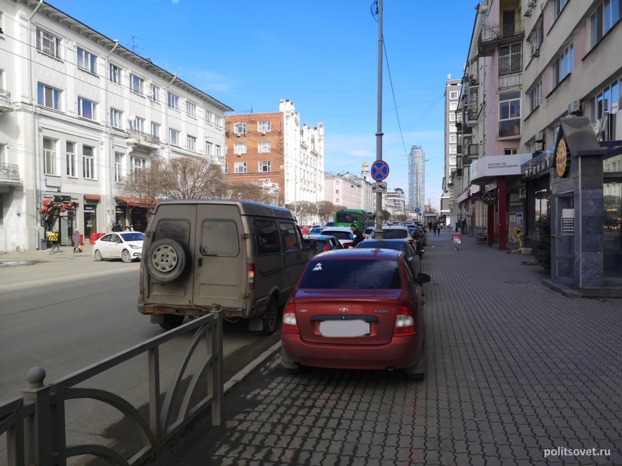 Теория разбитых окон в центре Екатеринбурга