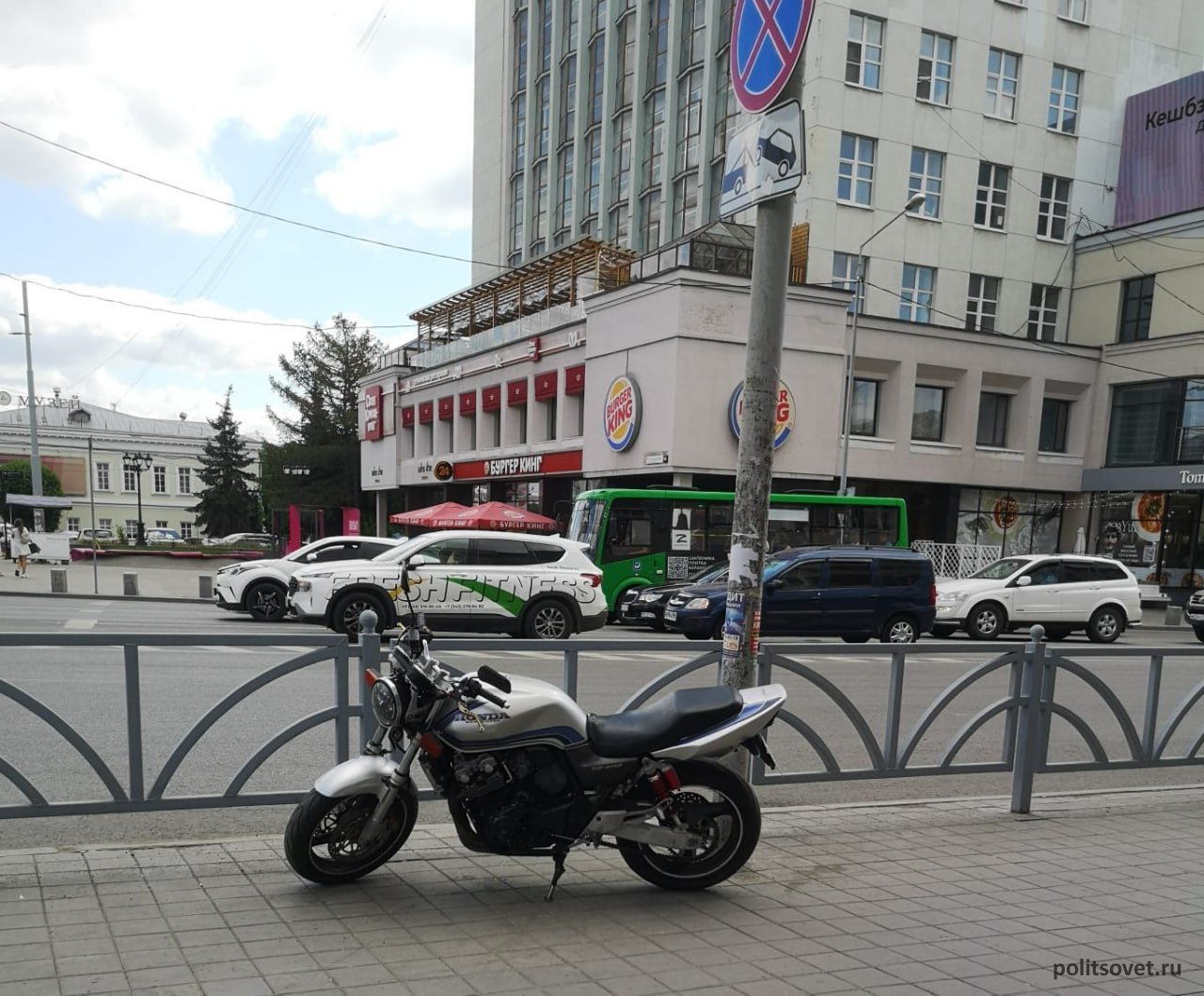 Теория разбитых окон в центре Екатеринбурга