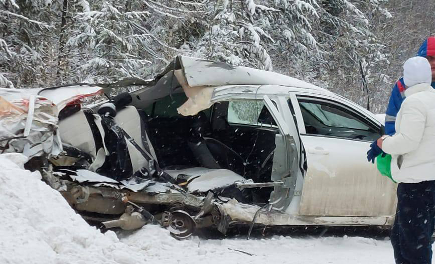 На Серовском тракте два человека погибли в ДТП со «скорой помощью»